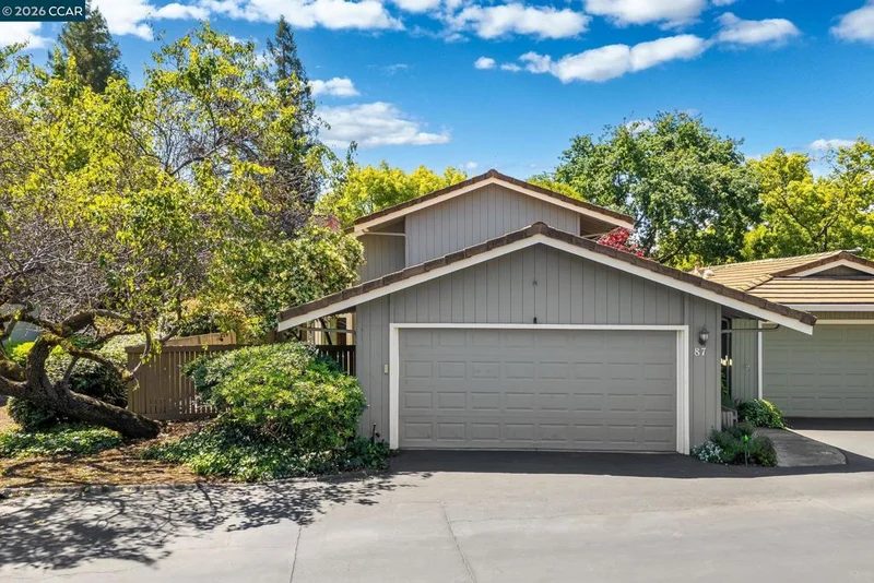 87 Rolling Green Cir, Pleasant Hill, CA 94523