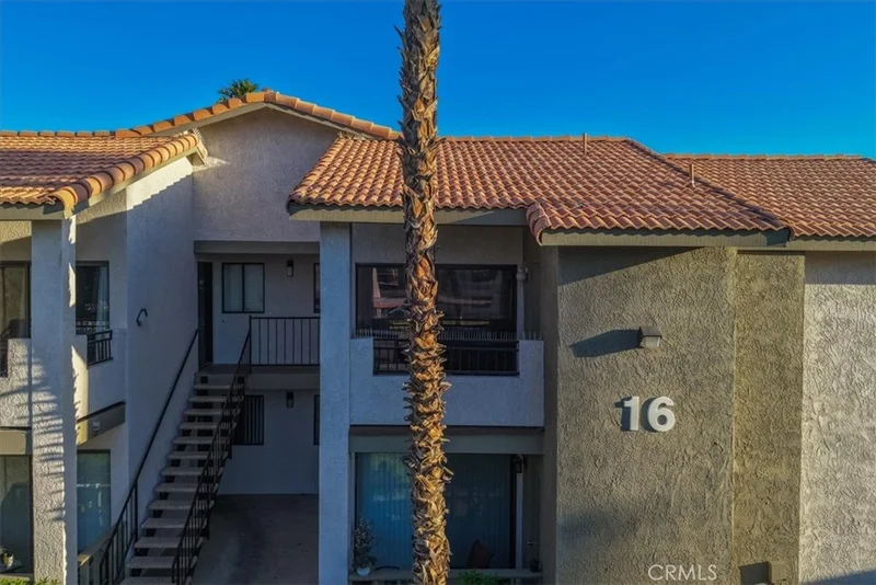 Photo 2 of 78650 Avenue 42 1602