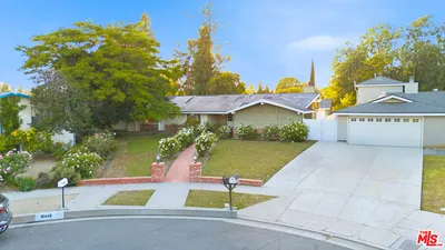 18445 Los Alimos Street photo 2