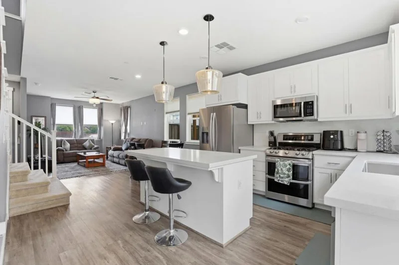894 Brennan Way