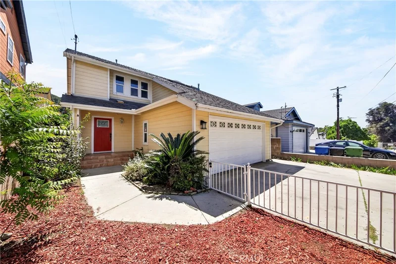 7552 Thousand Oaks photo 2