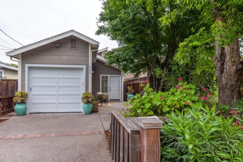 431 Upton Street, Redwood City, CA 94062