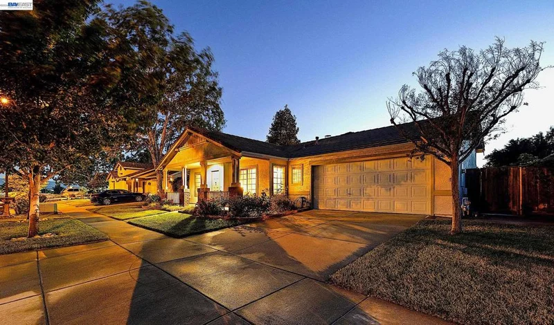 1124 Brookdale Ln, Livermore, CA 94551