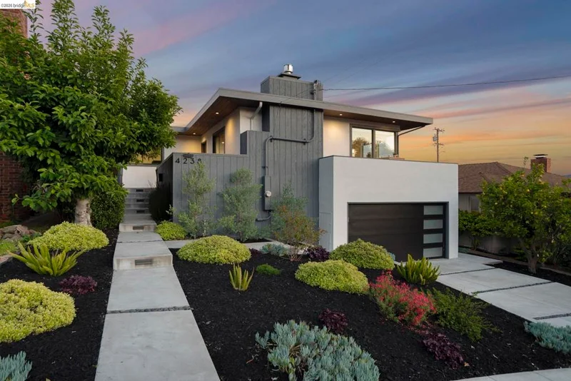 4238 Laguna Ave, Oakland, CA 94602