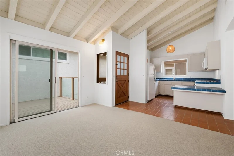 Photo 2 of 707 1/2 Marigold Avenue