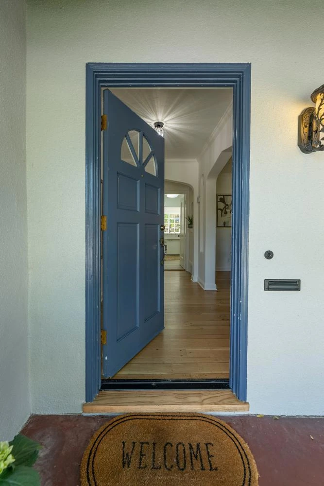 Interior 1