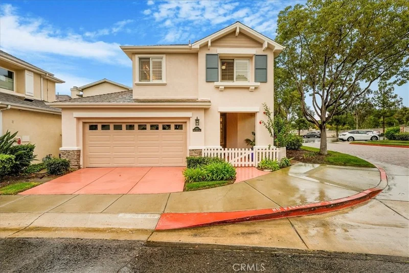3031 W Canyon