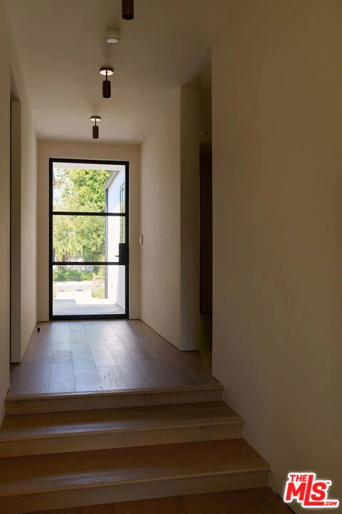 Interior 2
