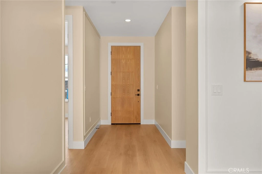 Interior 4
