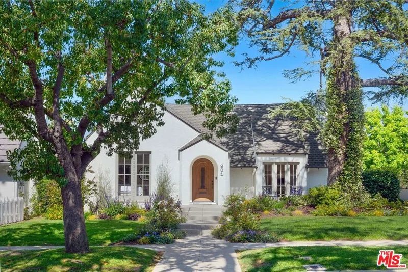 901 S Hudson Avenue, Los Angeles, CA 90019