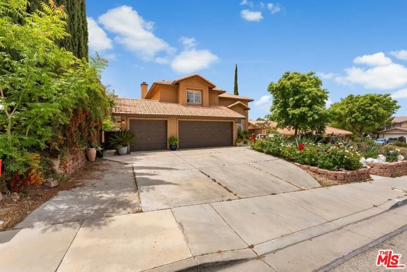 36557 Buckboard Court photo 2