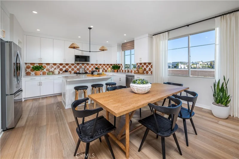Photo 2 of 921 Estrella Road