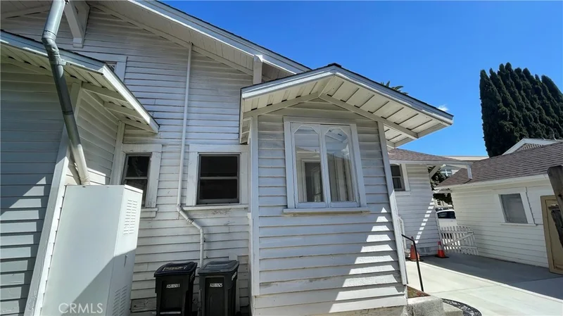 Photo 2 of 116 E Palm Avenue
