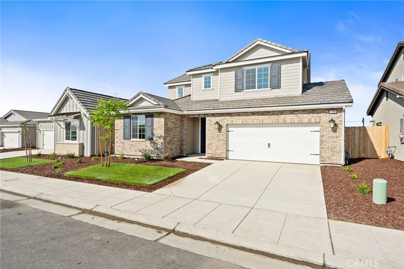 Photo 2 of 1266 Talus Way S