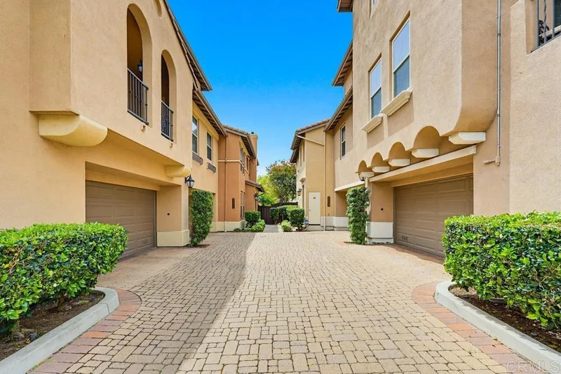2669 Piantino Circle photo 2