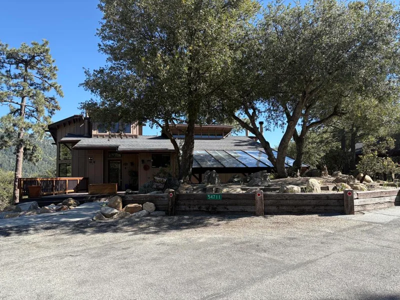 54711 Falling Leaf Drive, Idyllwild, CA 92549