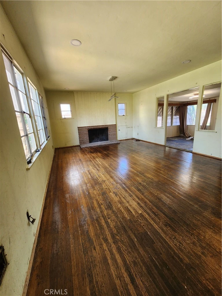 Interior 1