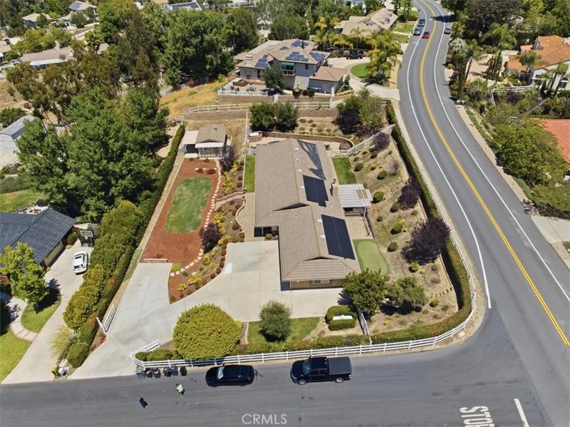 40780 Carmelita photo 2