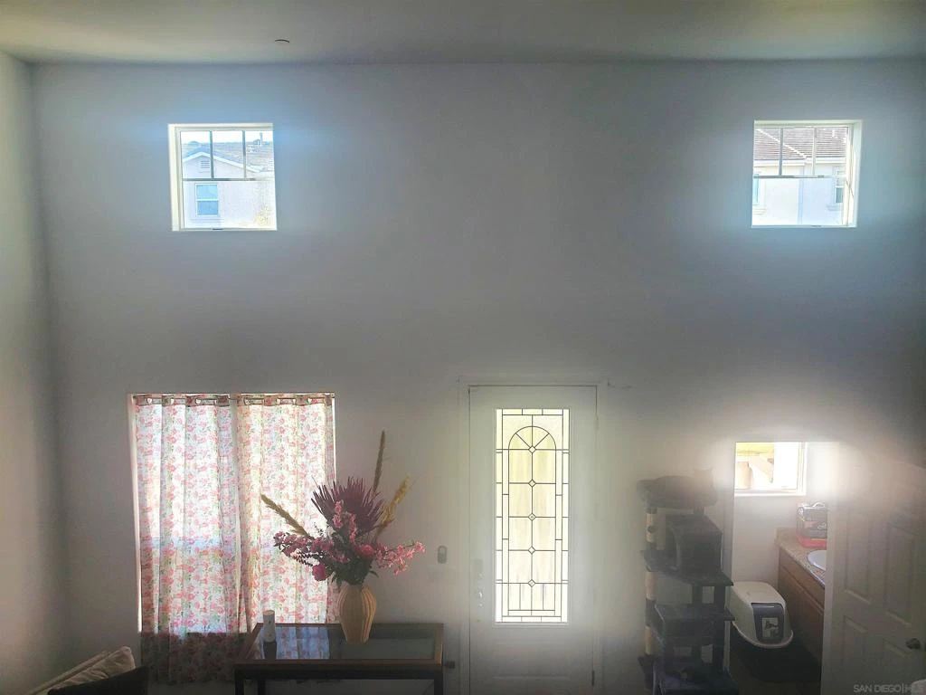 Interior 3