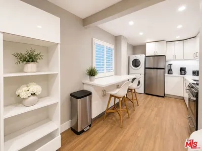 10 27th Avenue 10A photo 2