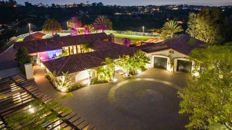 1541 Country Vistas photo 2