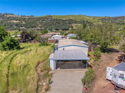 13902 Apple Lane photo 2