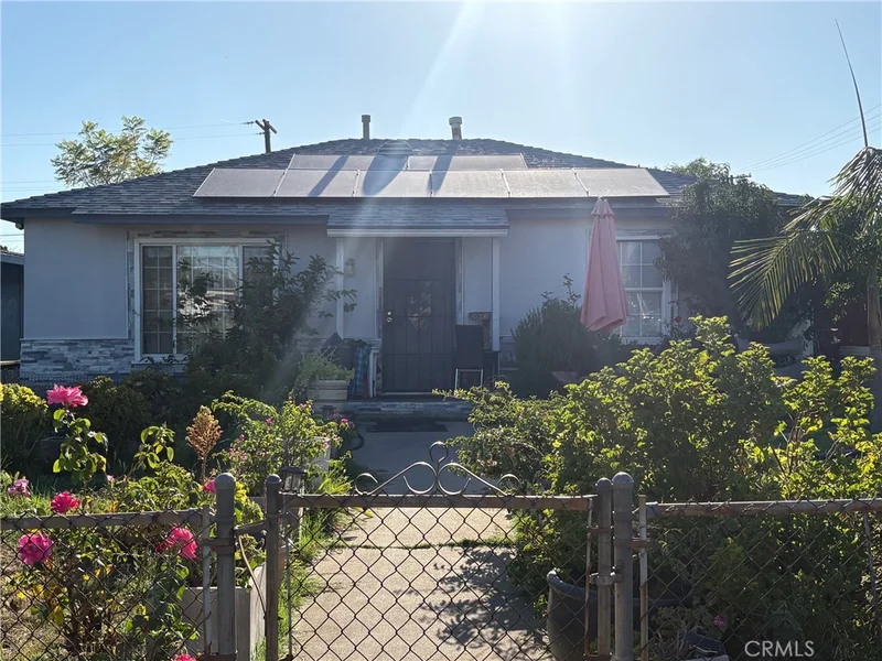 Photo 2 of 547 N Angeleno Avenue