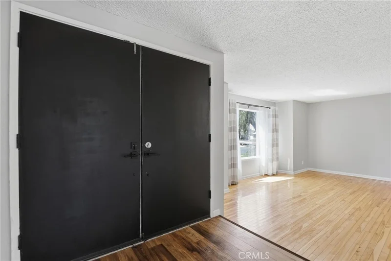Photo 2 of 1159 Johnson Avenue