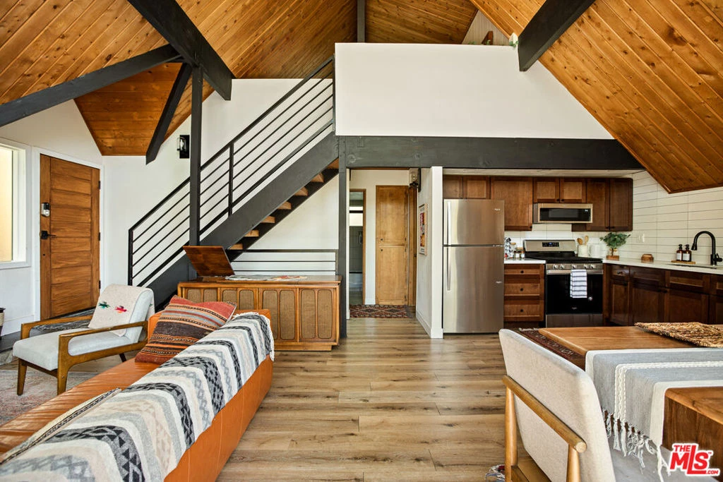 Interior 2