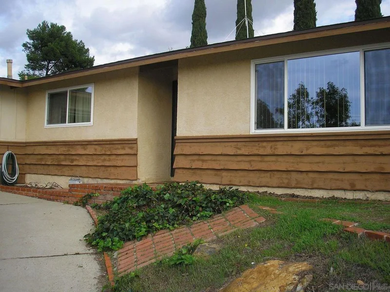 421 Maria Ave, Spring Valley, CA 91977