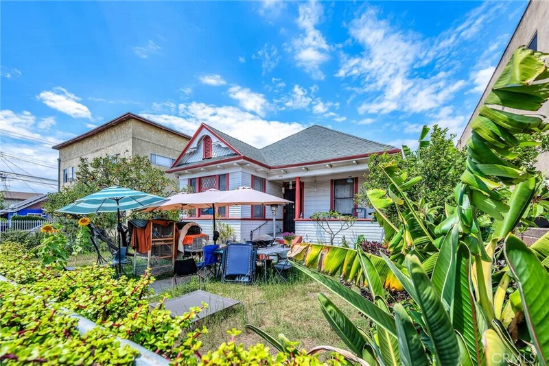 2261 W 15th Street, Los Angeles, CA 90006