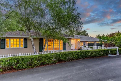 103 Toyon Court photo 2