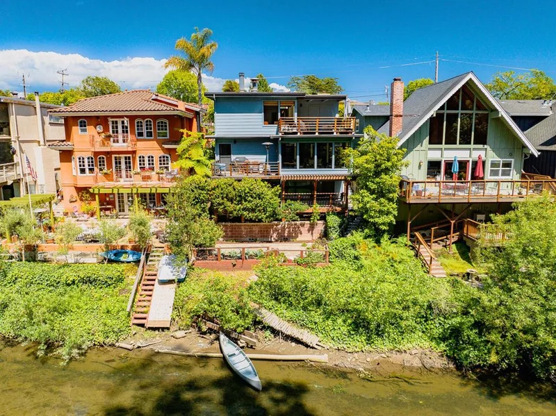 533 Riverview Drive, Capitola, CA 95010