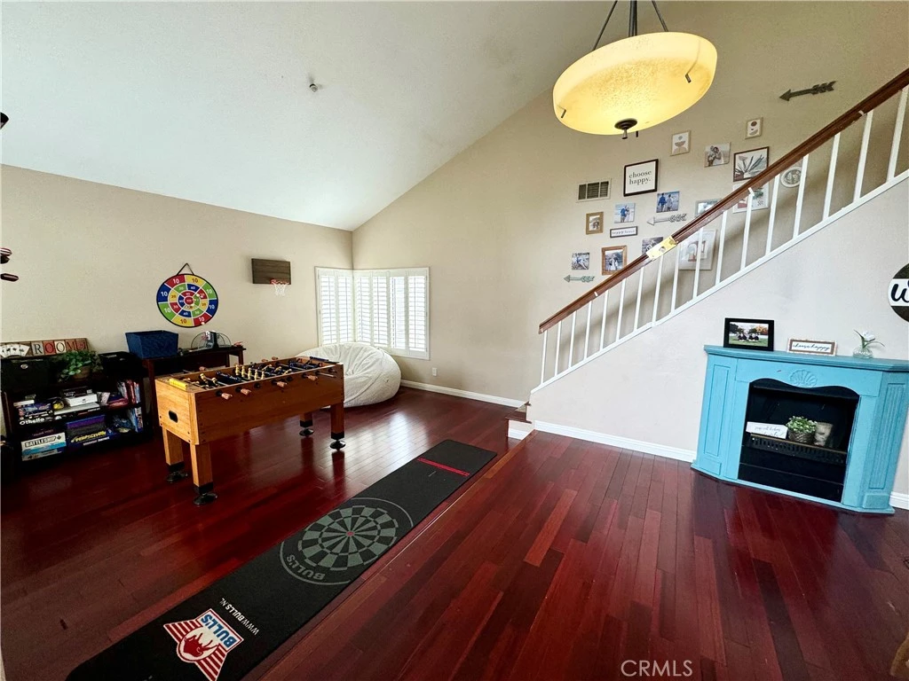 Interior 2