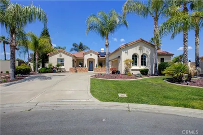 8020 Lake Shore photo 2