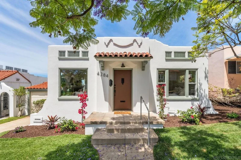 4284 Ampudia St, San Diego, CA 92103