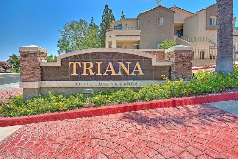 1020 La Terraza 104, Corona, CA 92879