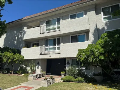 702 Park Avenue 210 photo 2