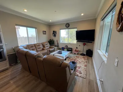 5844 Leaf Springs Place photo 2