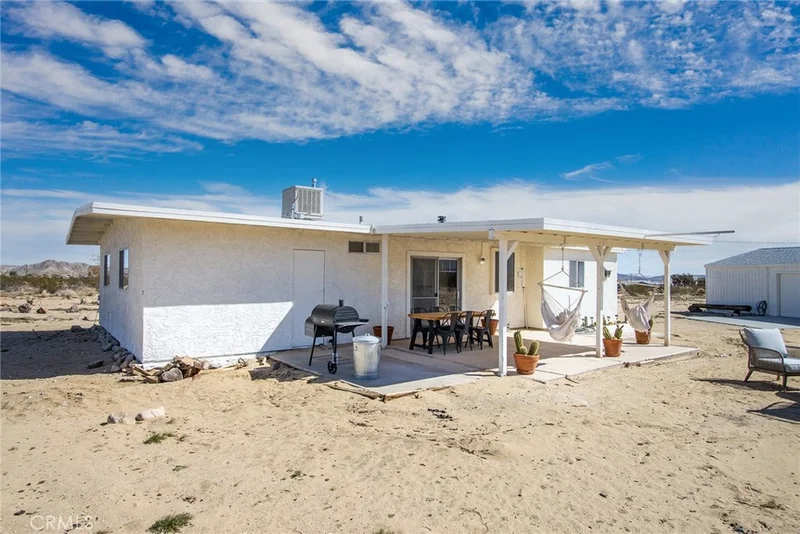 63365 Cobalt Road photo 2