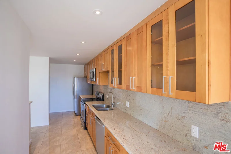 Photo 2 of 403 N Oakhurst Drive 303
