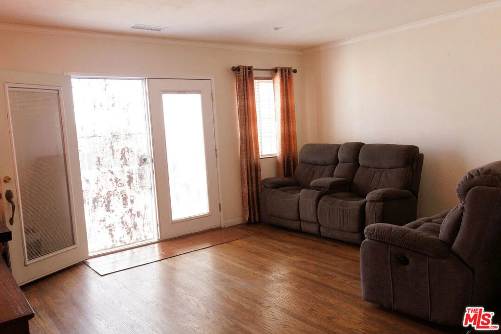 Interior 1
