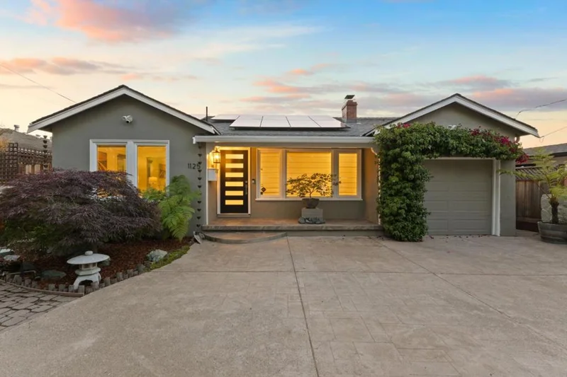 1125 Carlton Avenue, Menlo Park, CA 94025