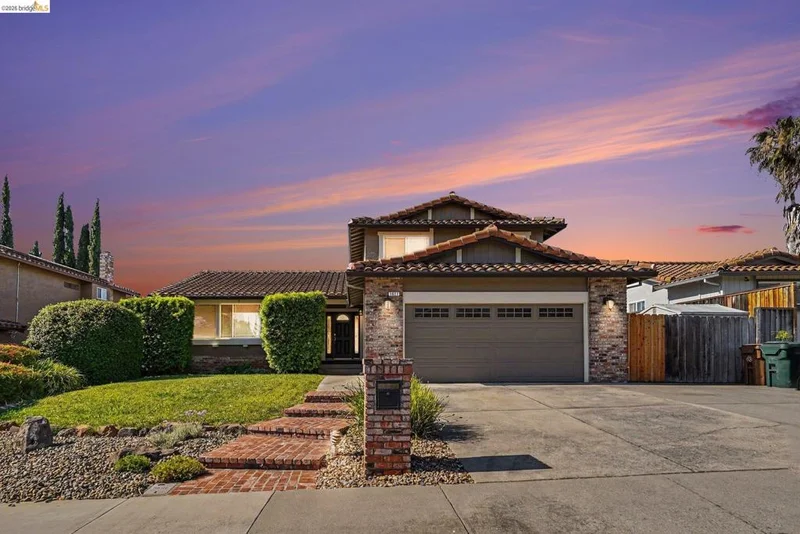 1627 Geyser Cir