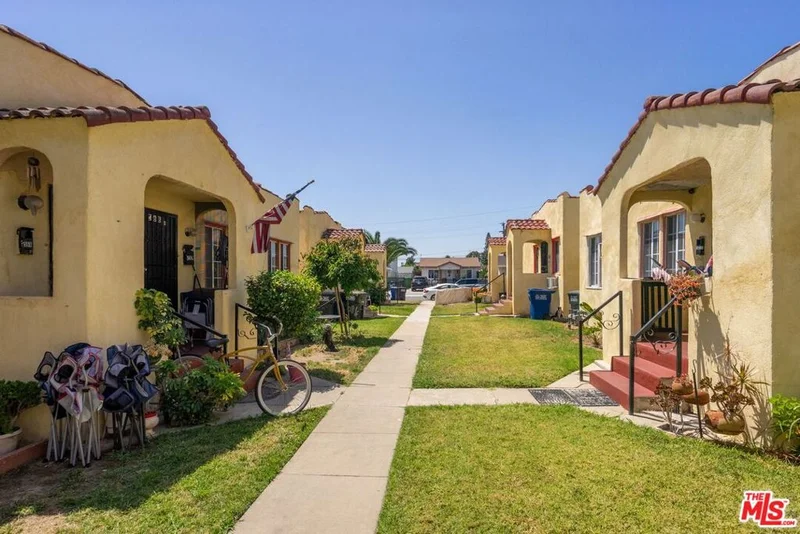562 Fetterly, Los Angeles, CA 90022