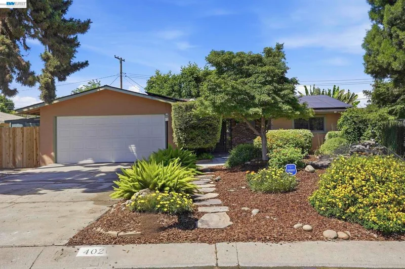 4020 W Judy Ave, Visalia, CA 93277