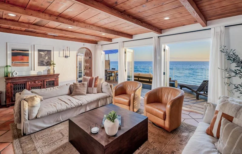 629 Fourth St, Encinitas, CA 92024