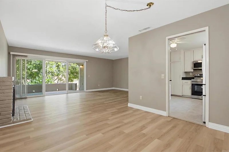 Photo 2 of 17439 Plaza Otonal