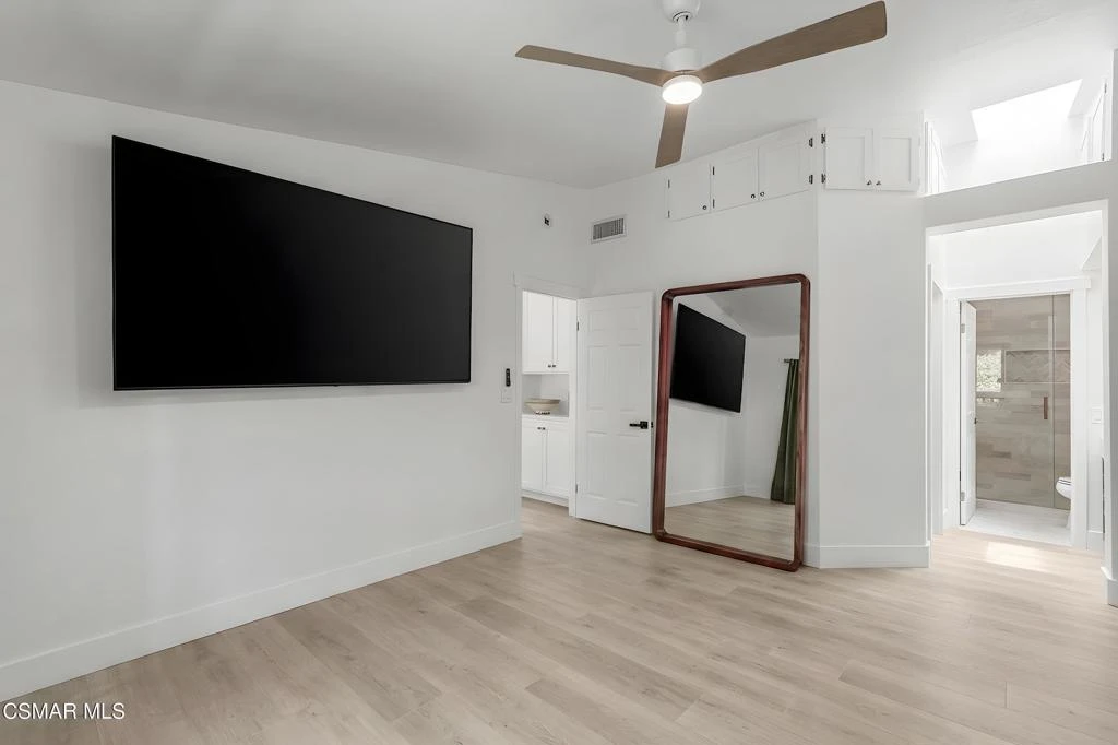 Interior 2