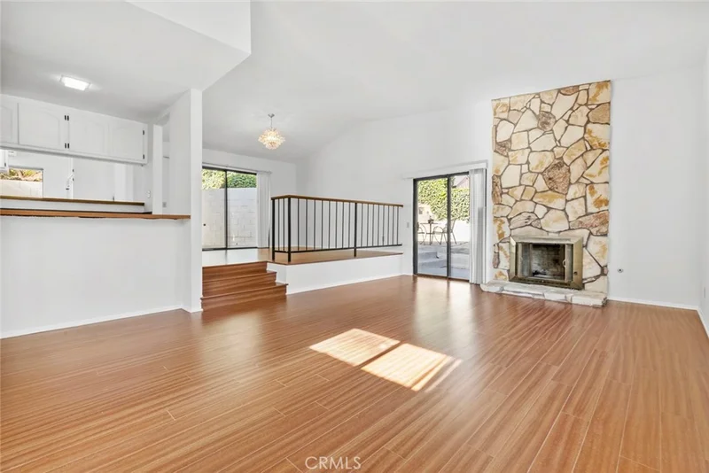 1321 Greenbriar Road photo 2